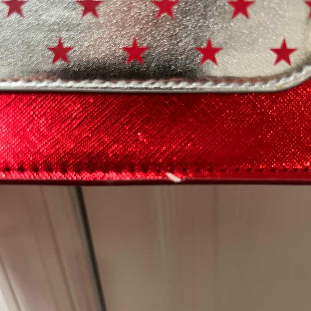 Danielle Nicole Captain America Purse - Picture 2 of 10